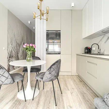 Klw Garden Centrum - Klimatyzacja Апартаменты *